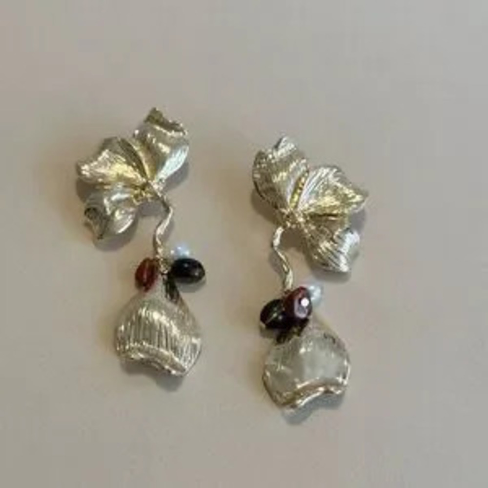 Flower drop earrings N1178
